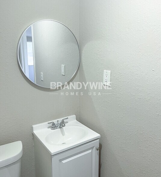 Building Photo - 5711 N 43rd St