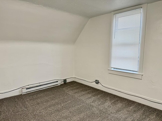 Building Photo - 1450 Clark Dr