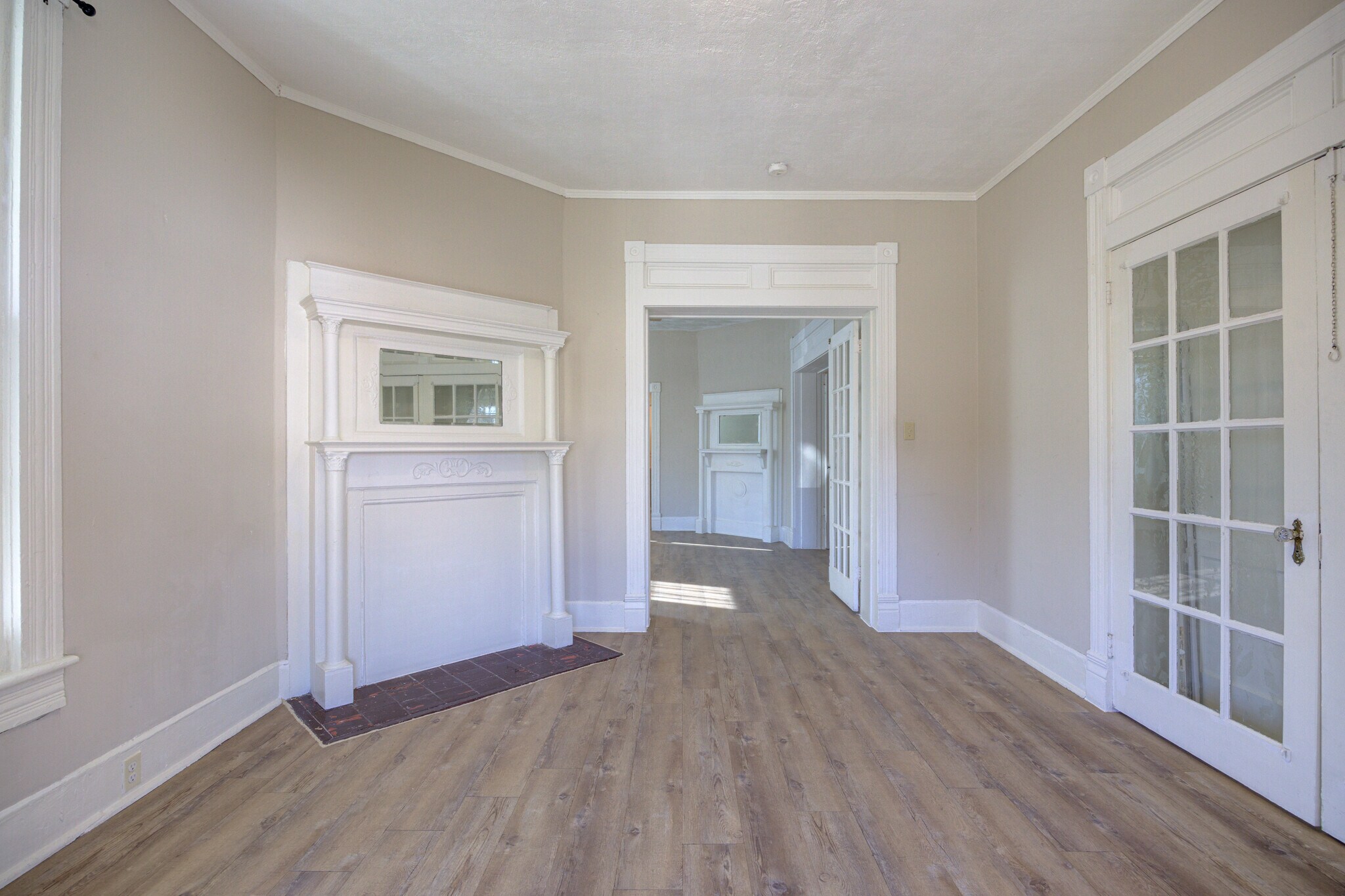 Building Photo - 127 Clay St