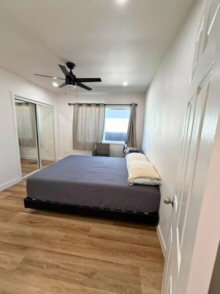 Building Photo - 715 Sunset Ave