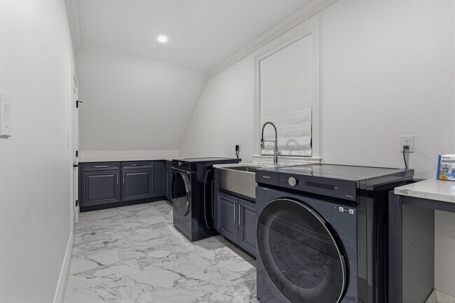 Building Photo - 959 Chestnut St