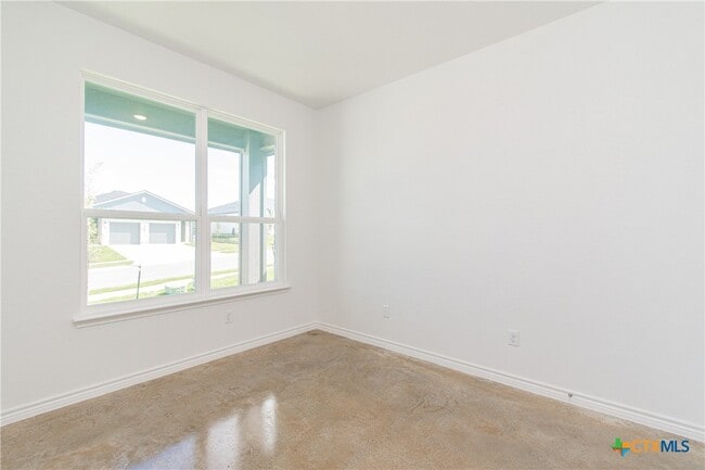 Building Photo - 3903 American Elm Dr