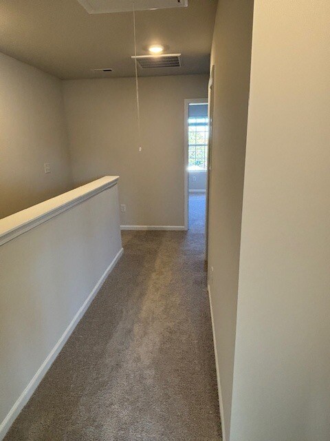 Building Photo - 304 Detroit Ln