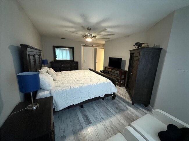 Building Photo - 13717 Lazy Oak Dr