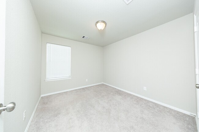 Building Photo - 31303 Palomino Ranch Path