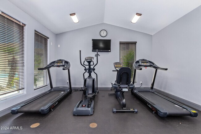 Building Photo - 9450 E Becker Ln