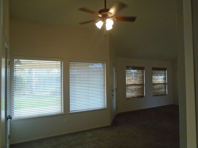 Building Photo - WELCOME HOME !!!