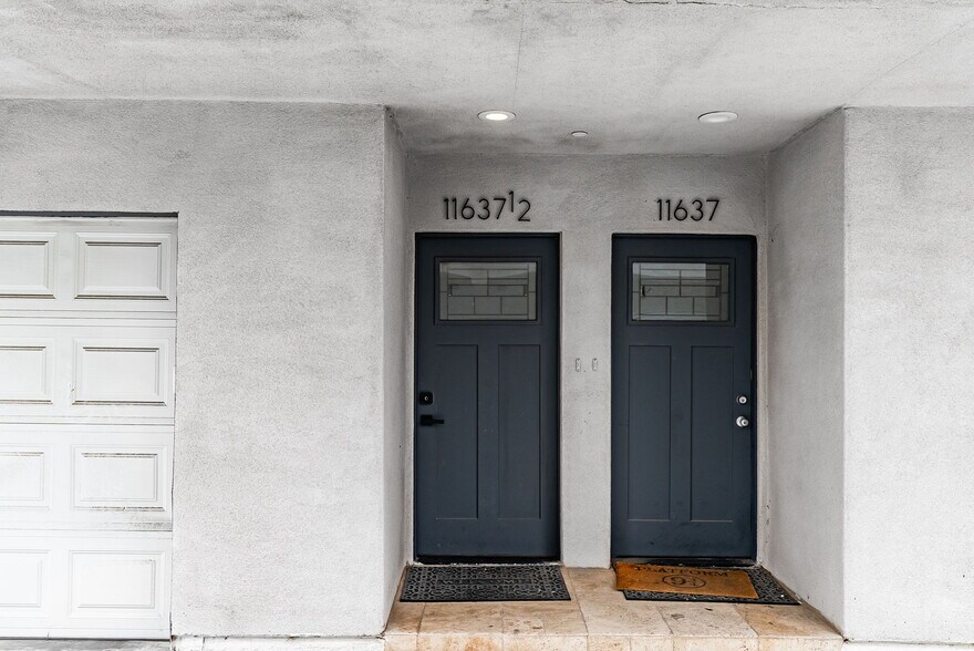 Building Photo - 11637 Kittridge St