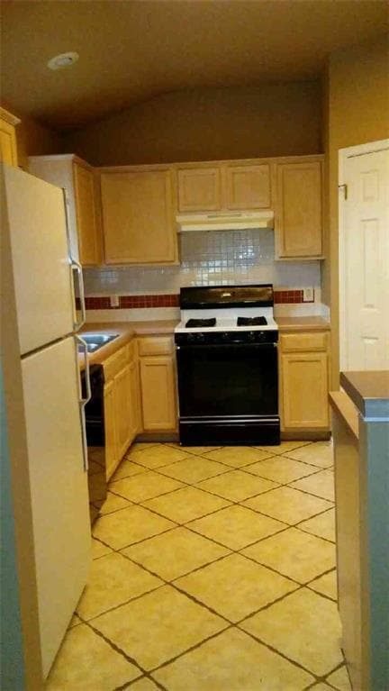 Building Photo - 2109 Lobelia Dr