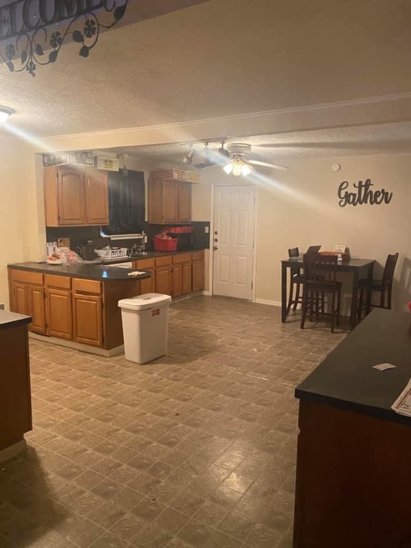 Building Photo - 480 S 16th St