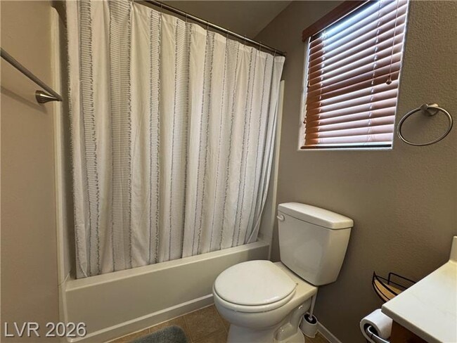 Building Photo - 9253 Valley Ranch Ave