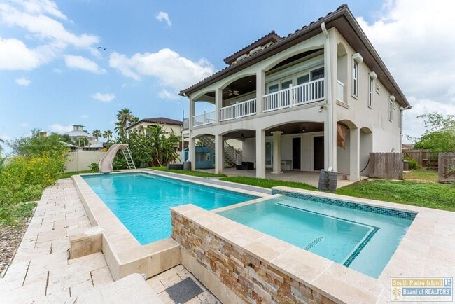 Building Photo - 133 Oleander Dr