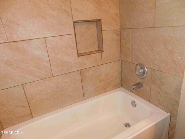 Building Photo - 14628 Rockbridge