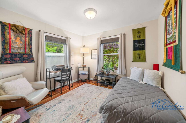Building Photo - Serene, Artistic Retreat in the Heart of A...