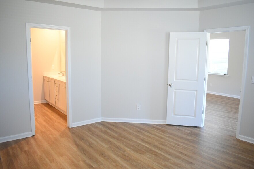 Building Photo - 1070 Clapboard Ln