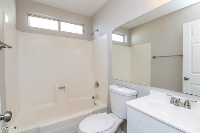 Building Photo - 4924 W Villa Rita Dr