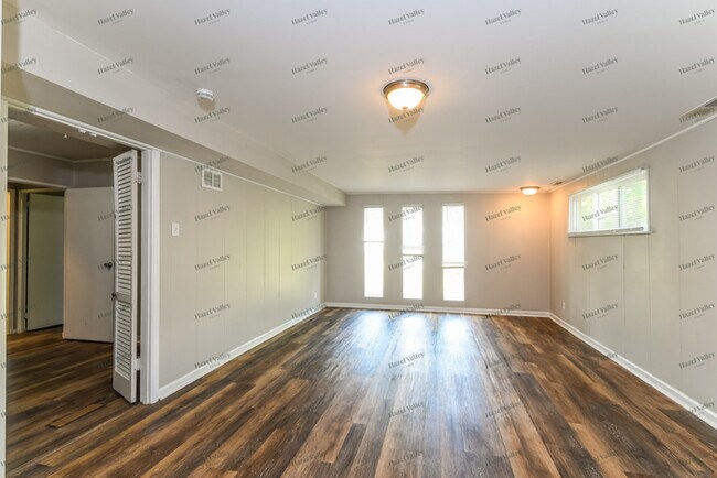 Building Photo - 8308 Hildesheim Ave