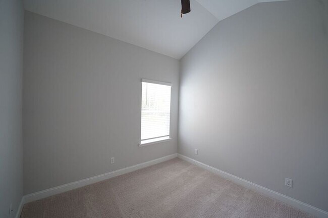 Building Photo - 27 Sago Palm Wy