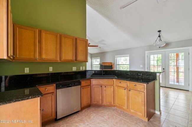 Building Photo - 193 Ivy Lakes Dr