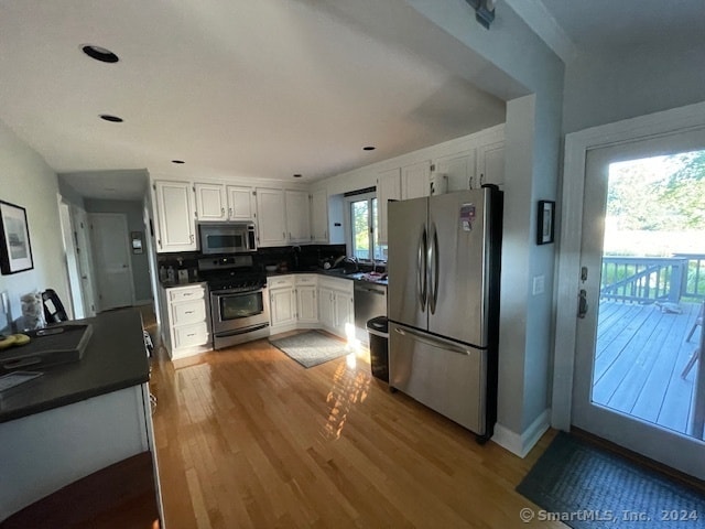 Building Photo - 402 Riverside Dr