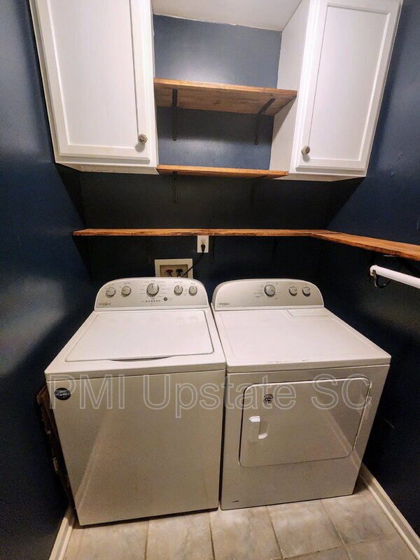 Building Photo - 122 Glen Willow Ct