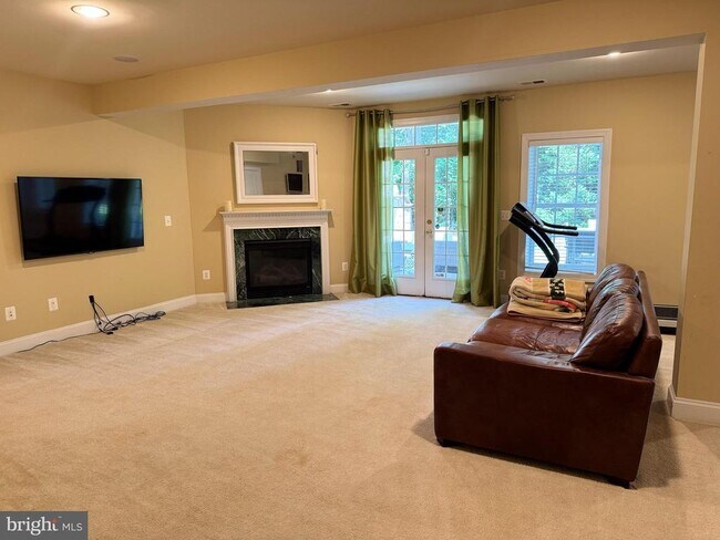 Building Photo - 43110 Kingsport Dr