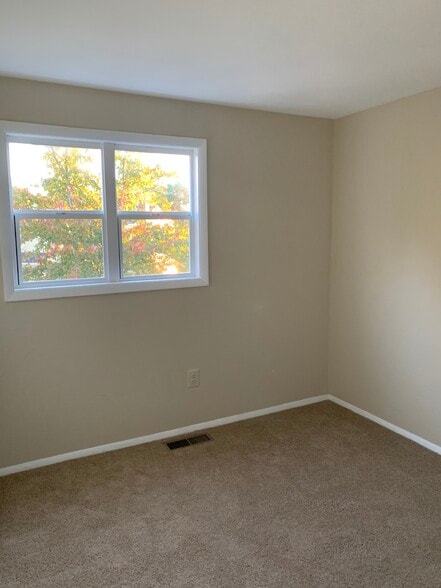 Building Photo - 9304 Gildenfield Ct