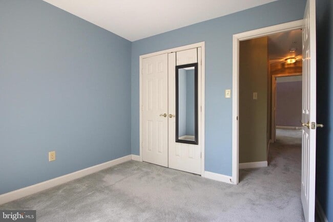 Building Photo - 6032 Kelsey Ct
