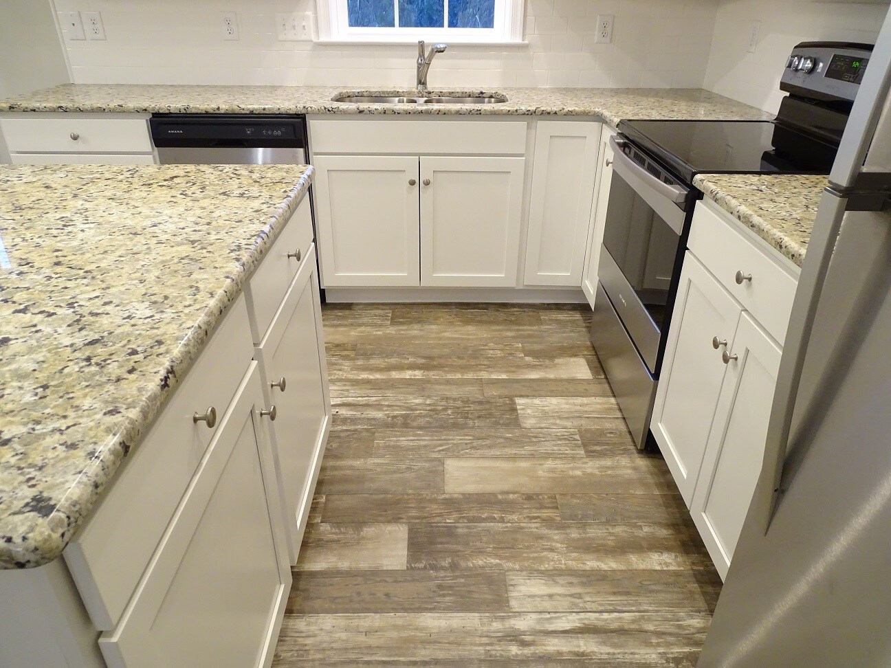 Building Photo - 207 Abbey Ln