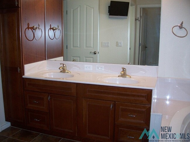 Building Photo - 156 Scottsdale Dr