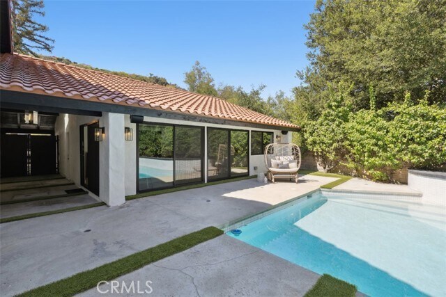 Building Photo - 4360 Park Alisal
