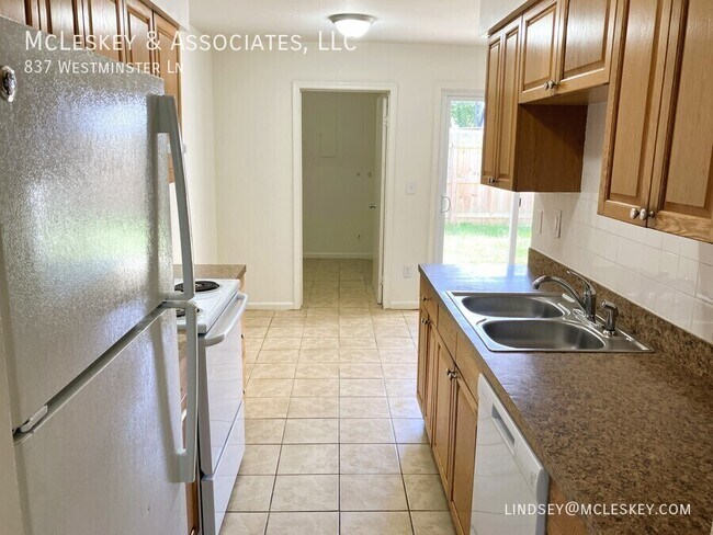 Building Photo - 837 Westminster Ln