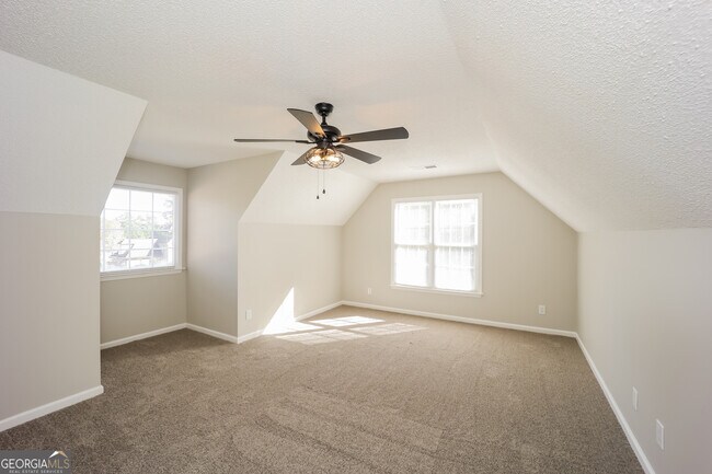 Building Photo - 105 Redspire Ln