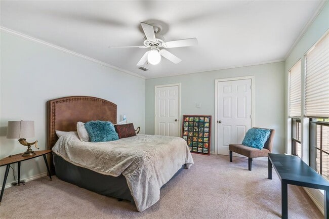 Building Photo - 12433 Montego Plaza