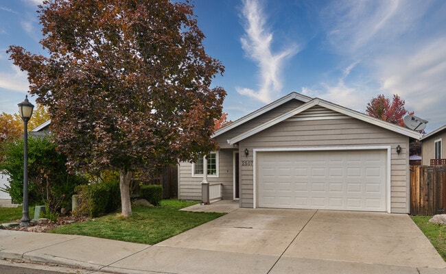 Building Photo - 2507 Agate Meadows