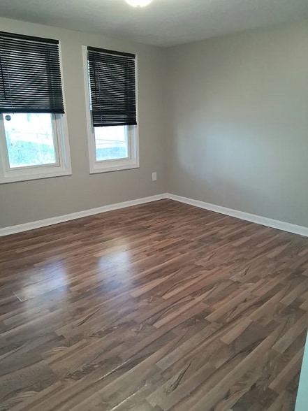 Building Photo - 3506 Kahlert Ave