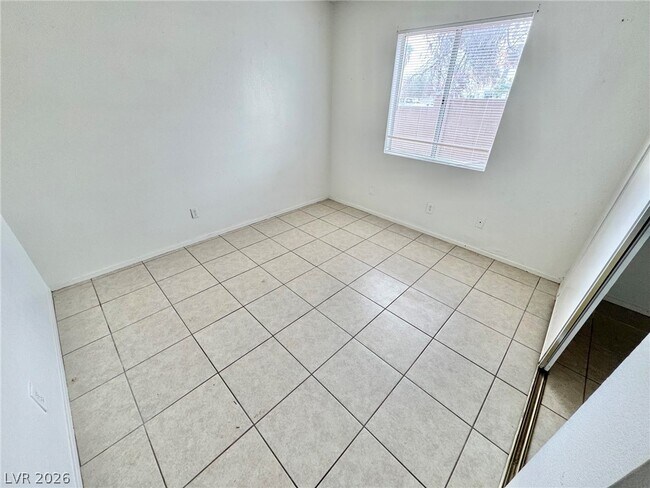 Building Photo - 1608 Burningwood Ln