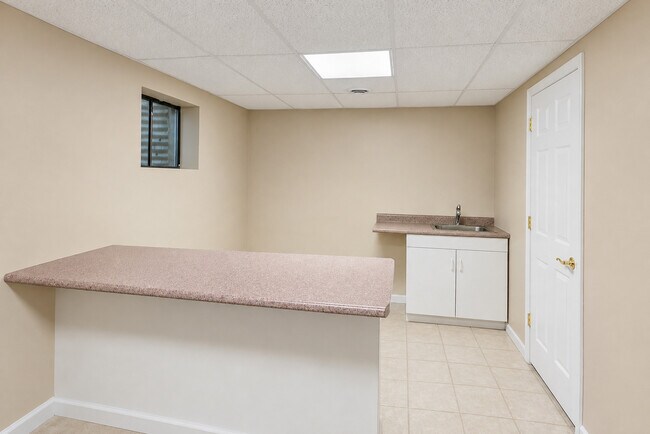 Building Photo - 2607 Flagstone Cir
