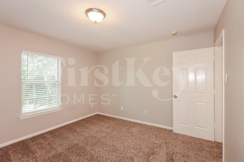 Building Photo - 3803 Oakwilde Cir