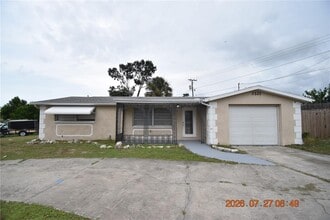 Building Photo - 3221 Topp Dr