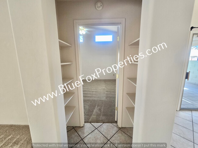 Building Photo - 2204 W Silver River Way