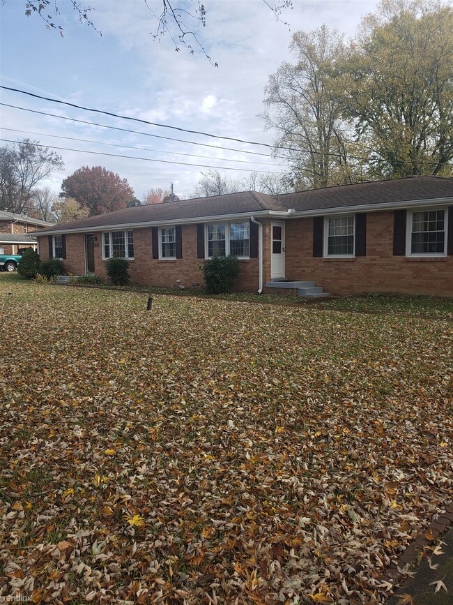 4 br, 2 bath House 105 McArthur Drive 105 McArthur Dr Nashville TN