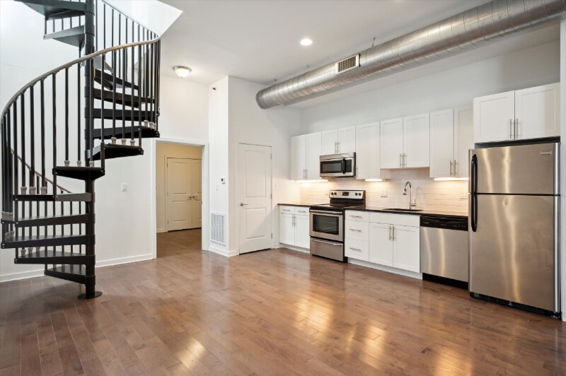 Primary Photo - 710 Chestnut St