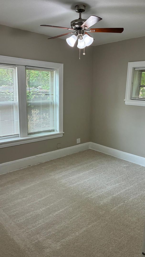 Building Photo - 111 Hollinger Ave