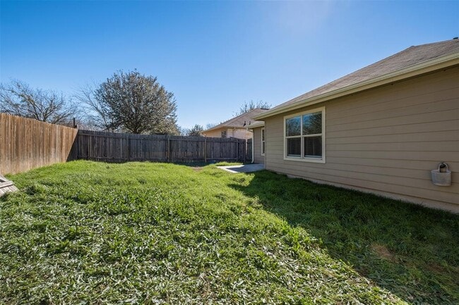 Building Photo - 5932 Abby Ann Ln