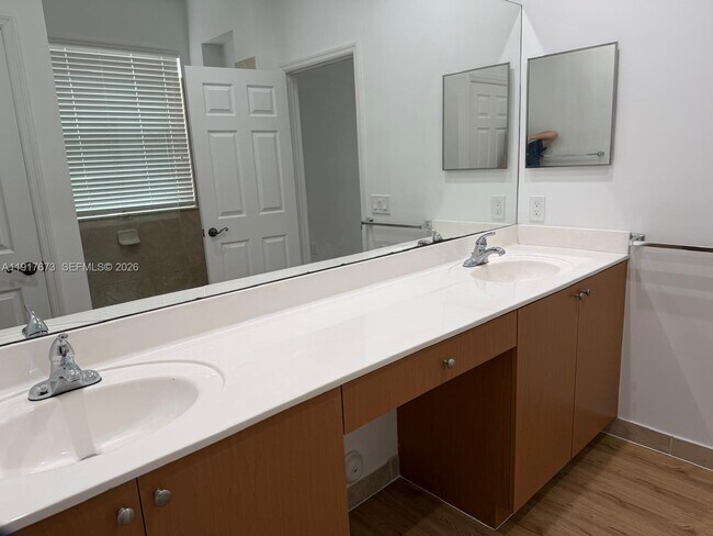 Building Photo - 3972 SW 149th Pl