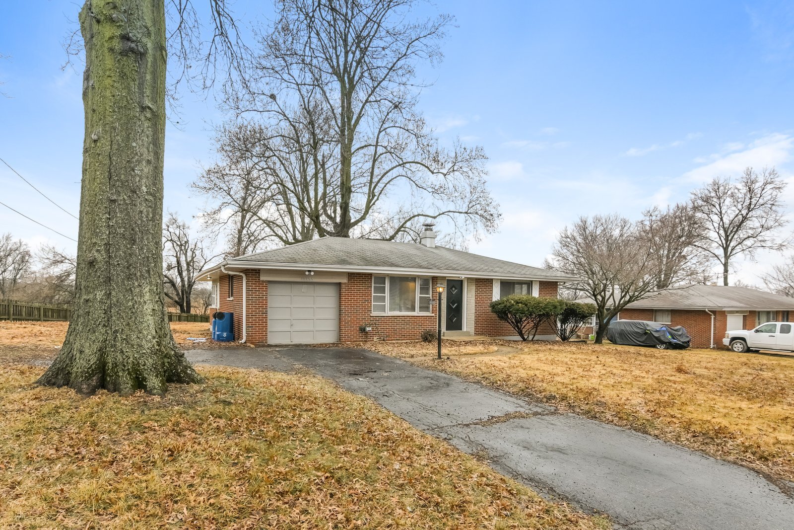 Building Photo - 13355 Old Halls Ferry Rd