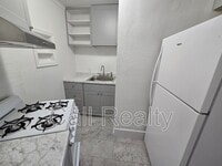 Building Photo - 1425 W 6th Ave