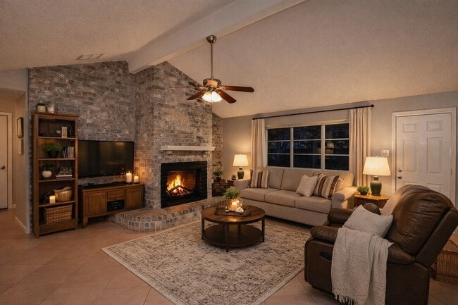 Building Photo - 10019 Overview Dr