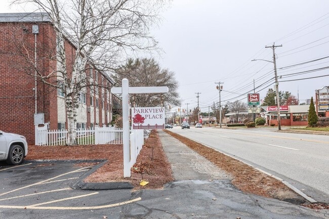 Building Photo - 128 Loudon Rd